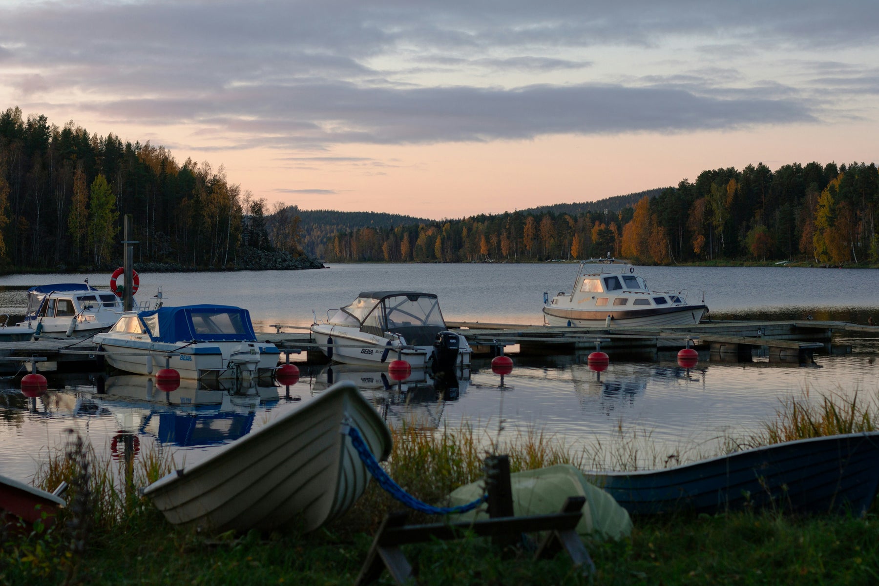 Top Fall Boating Destinations in the Northeast